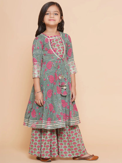 Girls Green Printed Round neck Kurta with Sharara