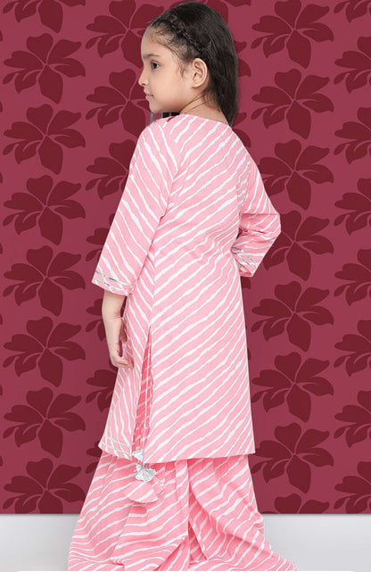 Girls Leheriya Printed Regular Gotta Patti Kurta With Sharara & Dupatta