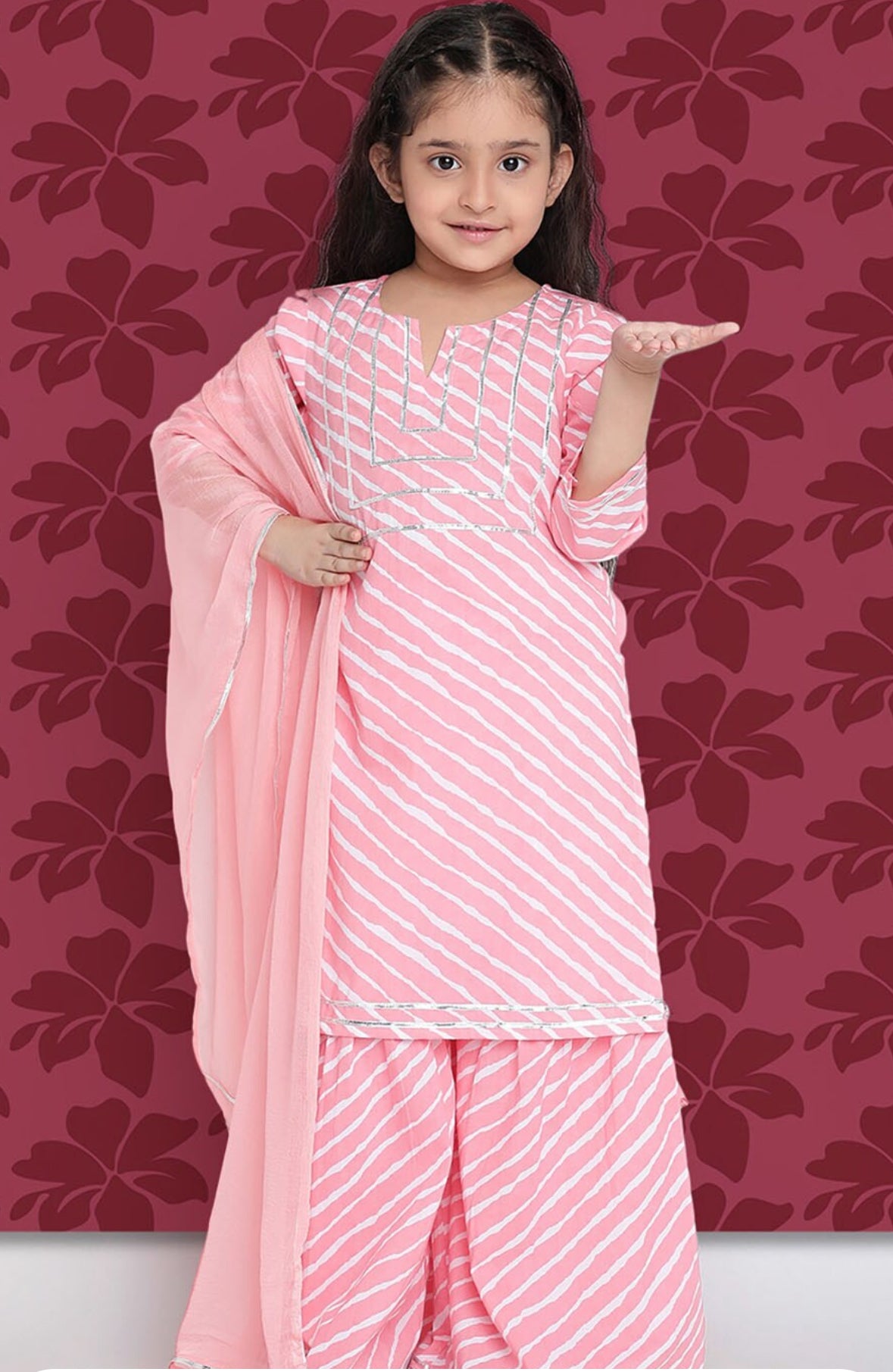 Girls Leheriya Printed Regular Gotta Patti Kurta With Sharara & Dupatta