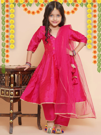 Girls Pink Embroidered Kurta With Trousers & With Dupatta