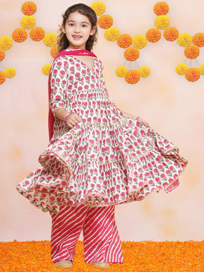 Girls Off-white Pink Printed Round- Neck Kurta with Plazzo with Dupatta