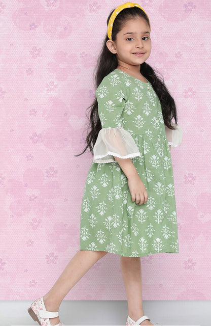 Girls Green Floral Printed Bell Sleeve Cotton A-Line Dress