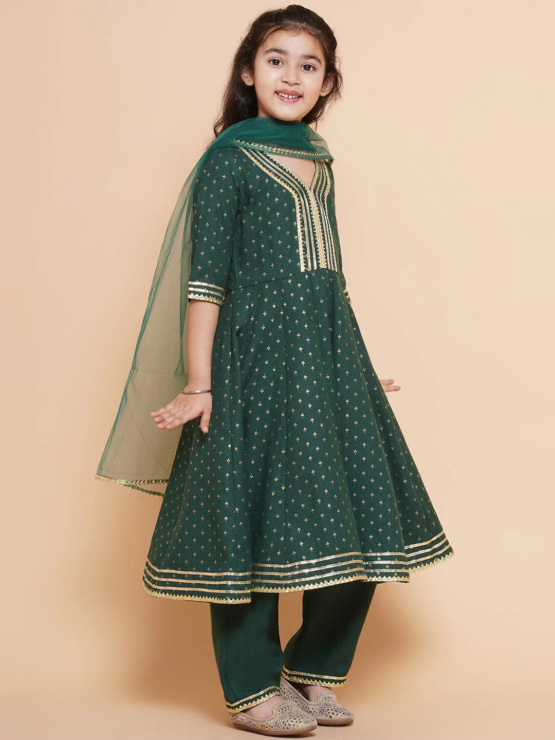 Girls Ethnic Motifs Printed Kurta & Trousers With Dupatta