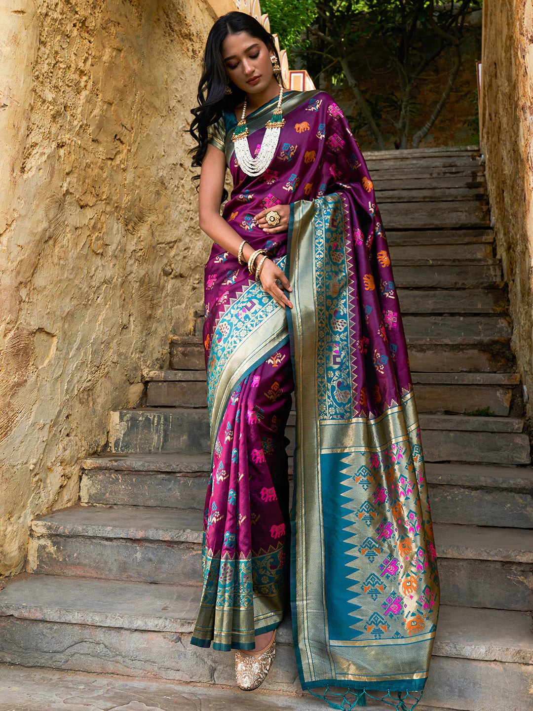 Wine Cotton Silk Woven Ethnic Motifs Saree With Unstitched Blouse Piece