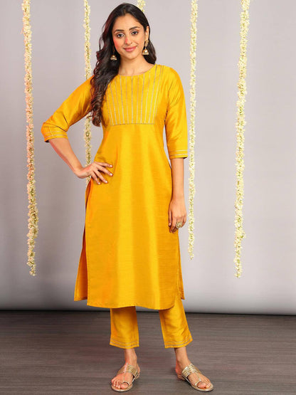 Mustard Poly Silk Solid Kurta With Pant